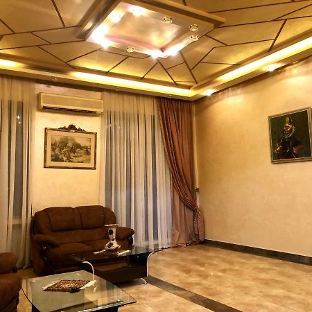 Luxury Tumanyan Apartment Erevan Exterior foto
