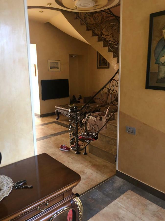 Luxury Tumanyan Apartment Erevan Exterior foto
