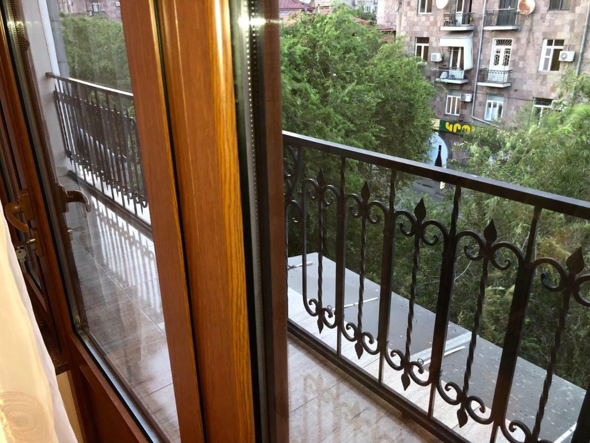 Luxury Tumanyan Apartment Erevan Exterior foto